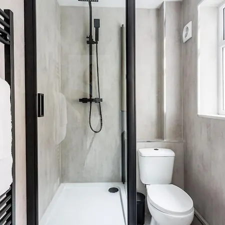 Perfect 2 Bedroom Home Stay, 10 Mins Walk From The City South Shields Exterior photo